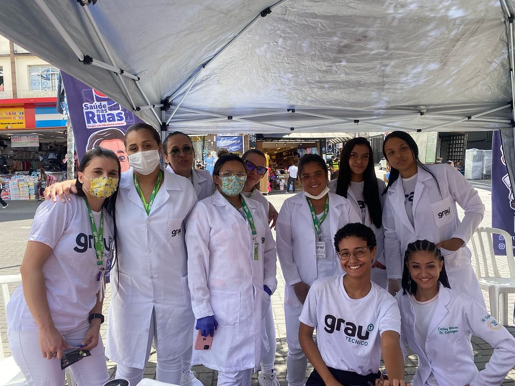 “Saúde nas Ruas”: Projeto do Dr. Mario César e Escola Técnica (Grau) Transforma Vidas em Guarulhos