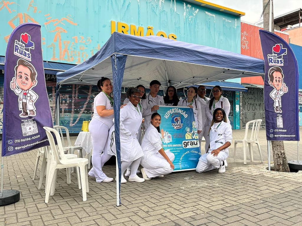Turma da Sexta-feira Bate Meta com 300 Atendimentos em Ação Social no Calçadão de Guarulhos