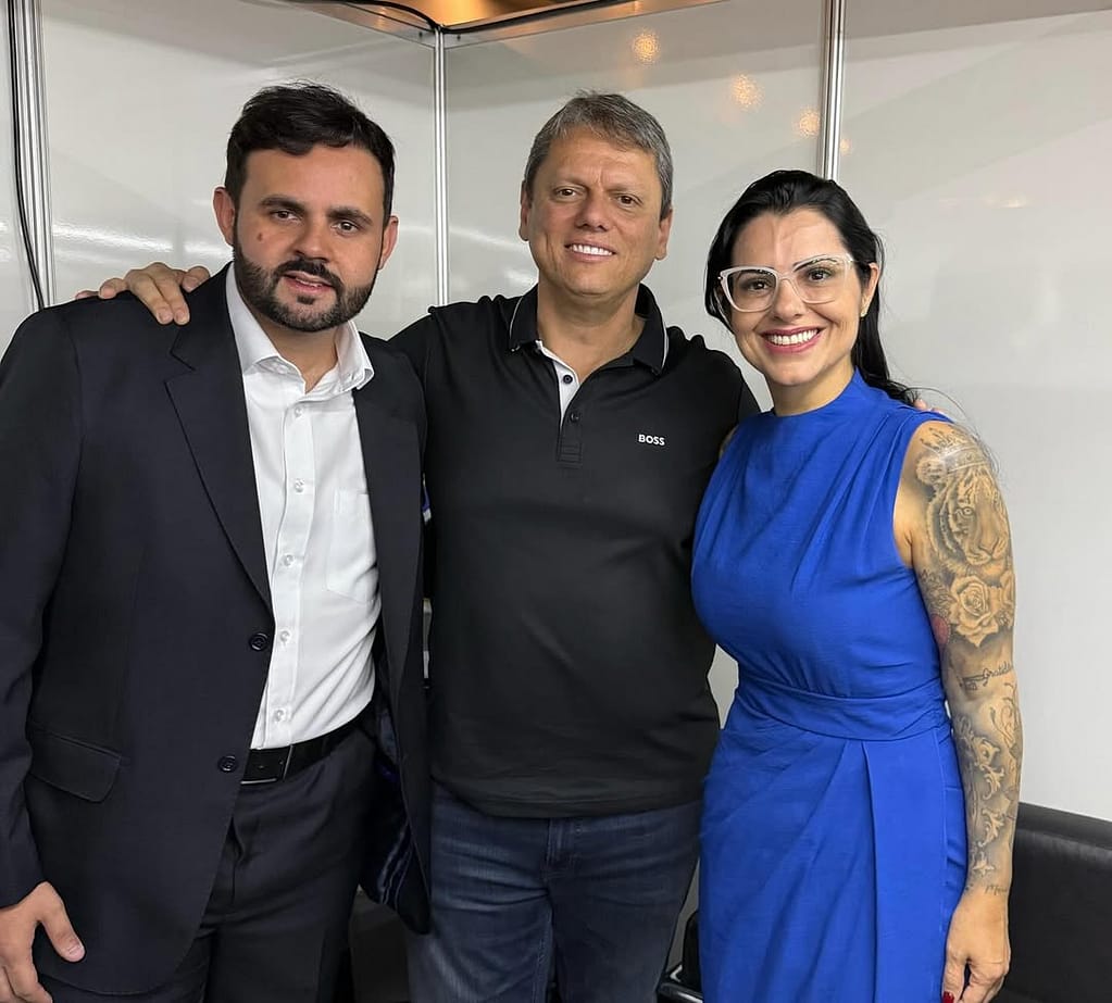 Governador Tarcísio, Prefeito Lucas Sanches e Secretário Carlos Santiago destacam integração partidária em Encontro do PL em Guarulhos