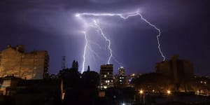 "Chuva intensa em Guarulhos: Alerta para ventos, raios e granizo até 17h25 de 13/02"