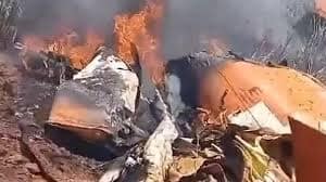 Colisão Aérea em Pirassununga: Avião da FAB Cai e Piloto se Ejeta