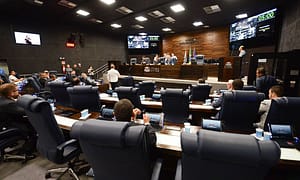 Martello Convoca Sessões Extraordinárias para Votar Projetos da Prefeitura em Guarulhos


