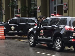 "Operação policial busca capturar 'Cigarreiro', acusado de mandar matar empresário em Guarulhos; 20 mandados cumpridos"
