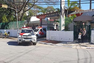 "Polícia prende dupla por roubo, porte ilegal de arma e corrupção de menores em Guarulhos"