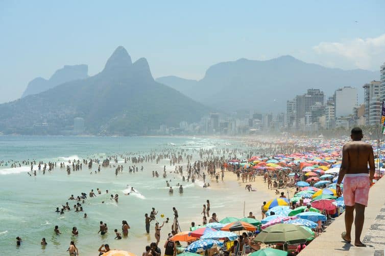 Brasileiros movimentarão R$ 148 bilhões no turismo neste verão